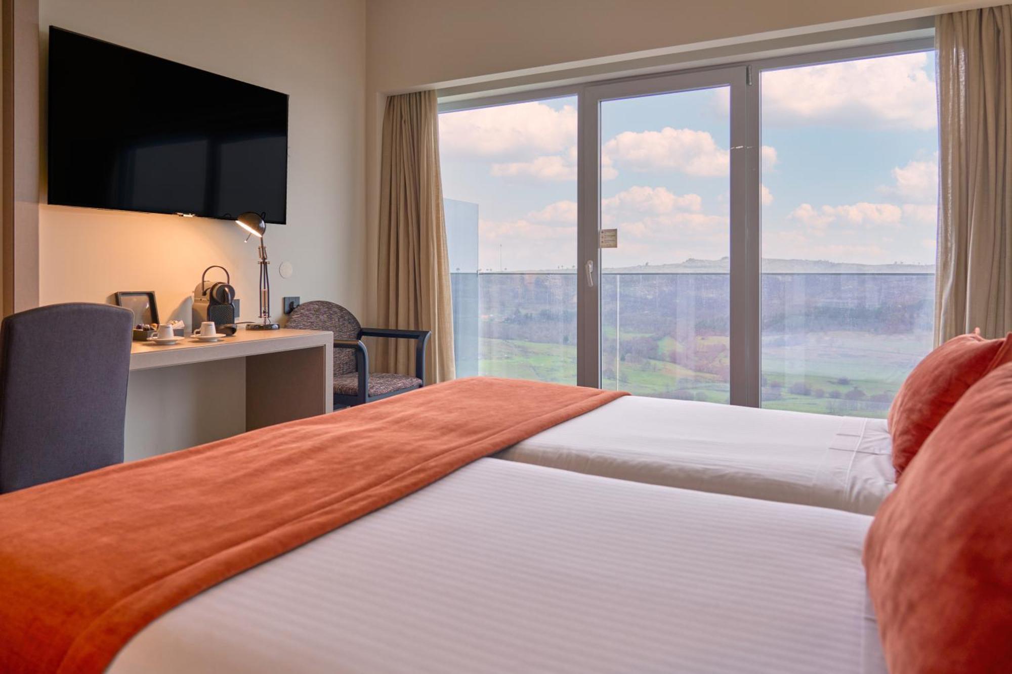 Hotel Versatile Guarda Bagian luar foto