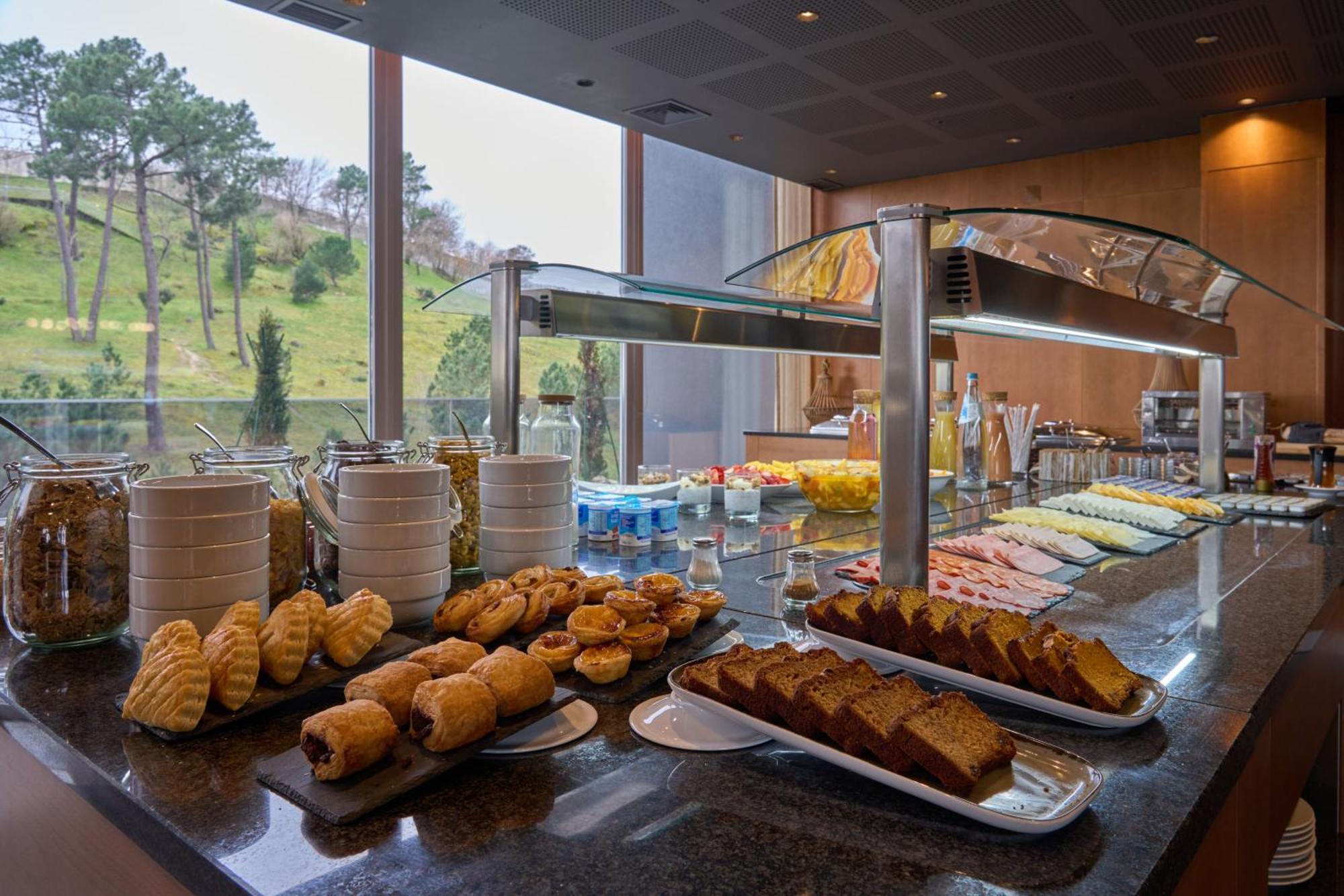 Hotel Versatile Guarda Bagian luar foto